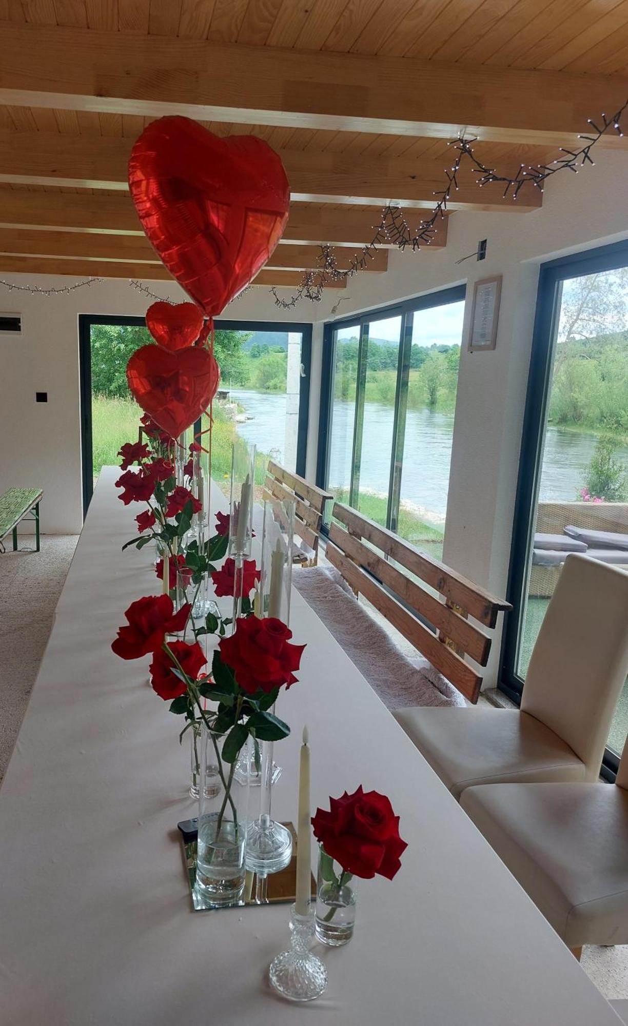 Guest House Sobic Sipovo Ngoại thất bức ảnh